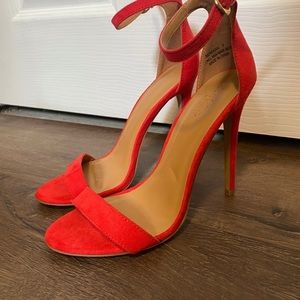 Women’s Red Velvet Heels Size 7